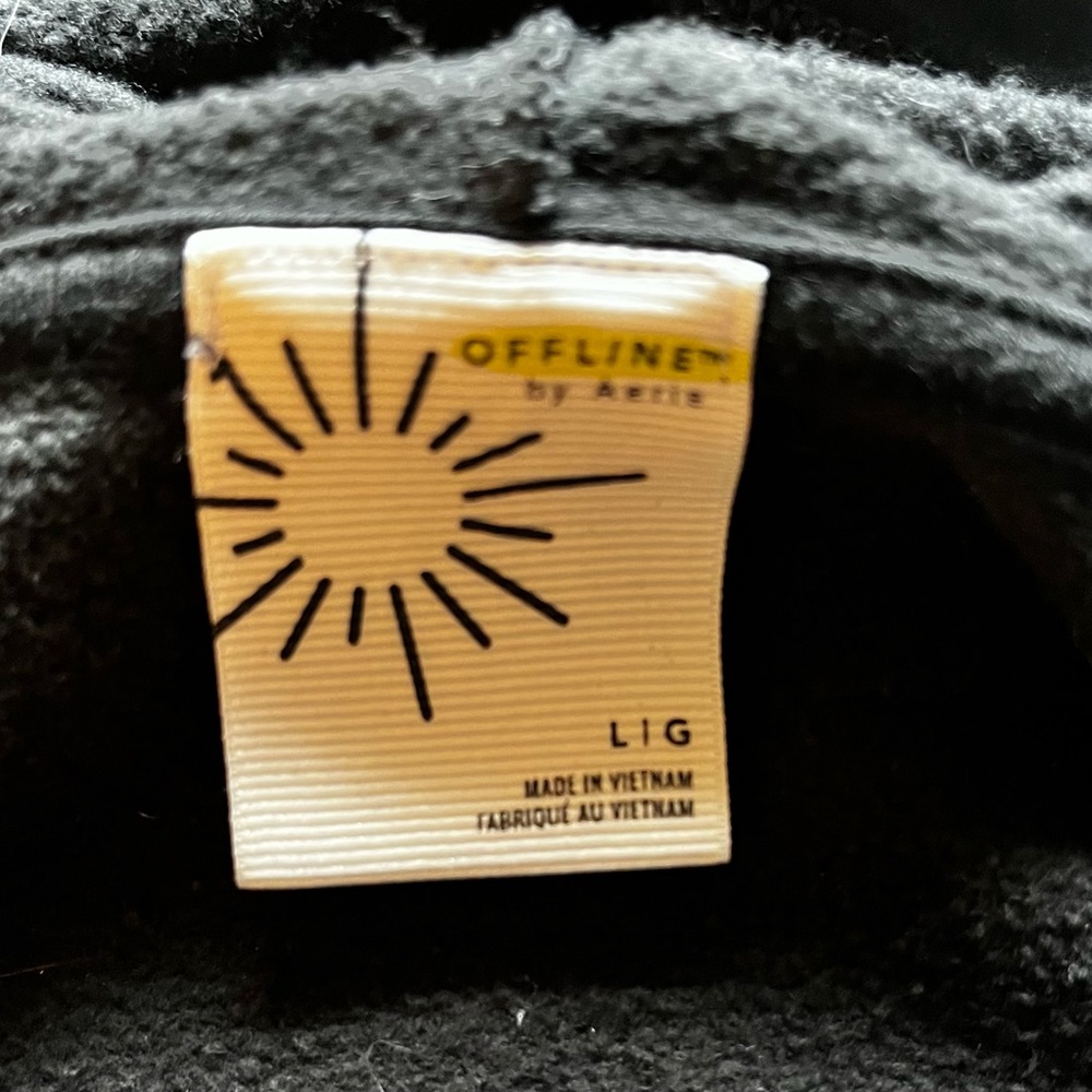 Offline by Aerie Black Crop Sweatshirt